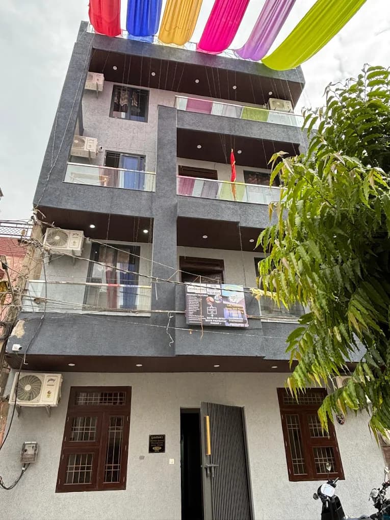 Oriana Homes Kiyansh Luxurious Boys PG cover photo